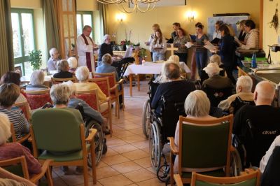 Gottesdienst mit Chor  – Bild 1